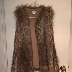 Fur vest